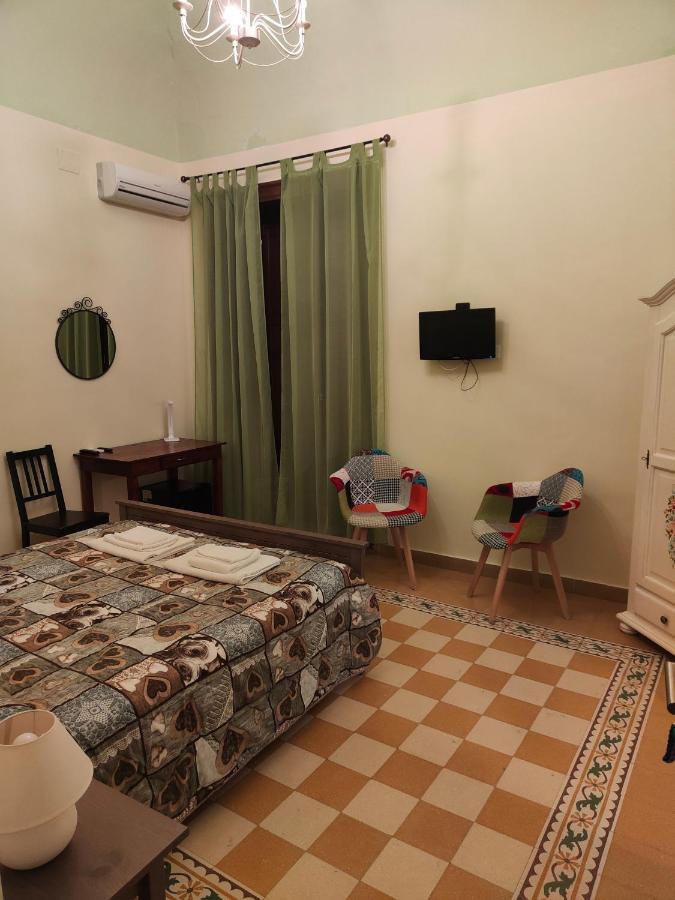 B&B Palazzo Corvino Palermo Bagian luar foto