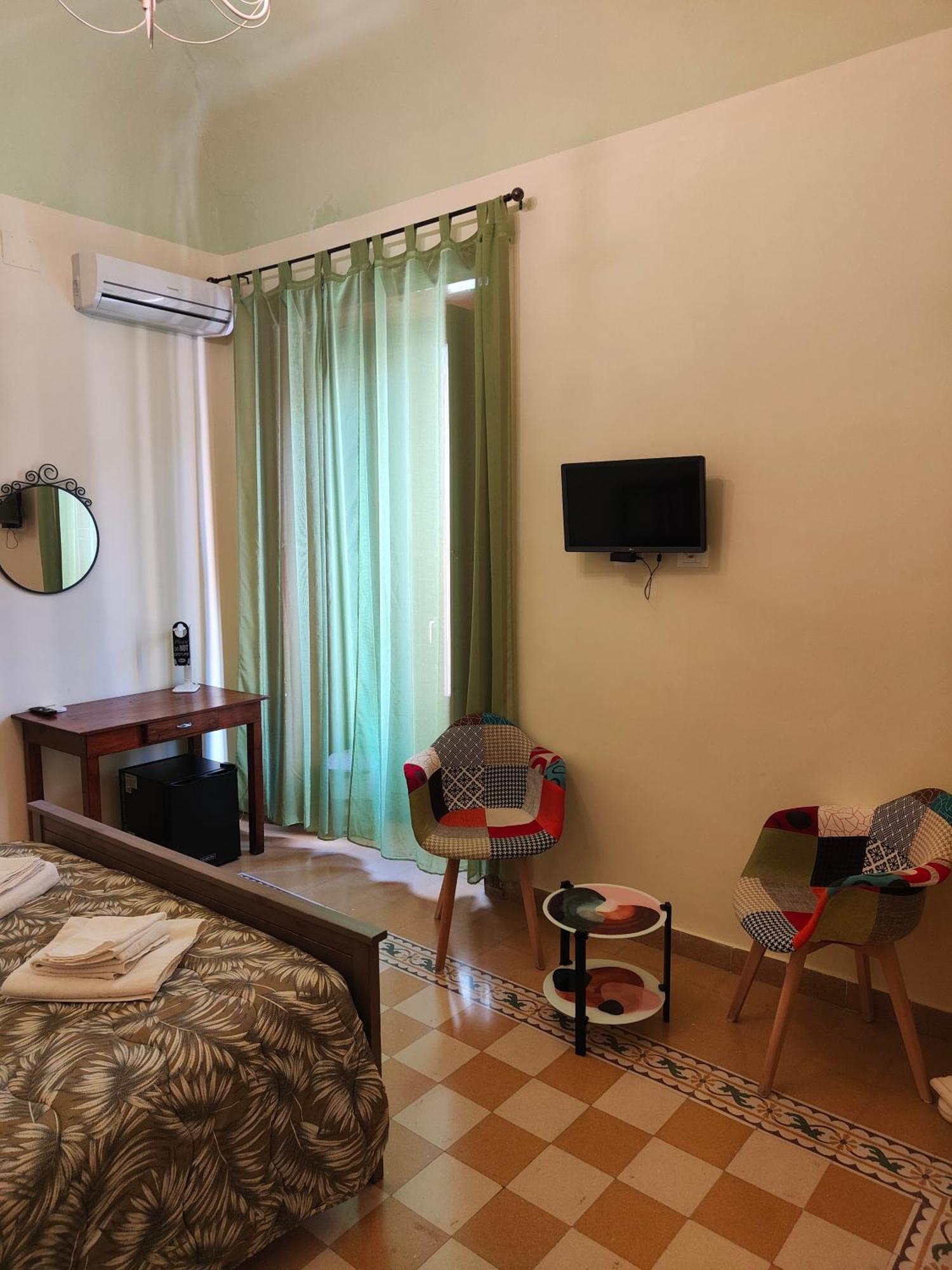 B&B Palazzo Corvino Palermo Bagian luar foto
